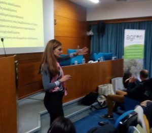 ΑGRON Παραγωγοί στα… θρανία, ακόμα και μέσα στους ελαιώνες ΑGRON Παραγωγοί στα… θρανία, ακόμα και μέσα στους ελαιώνες